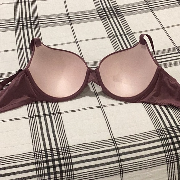 VS T SHIRT PUSH UP BRA - Picture 2 of 3